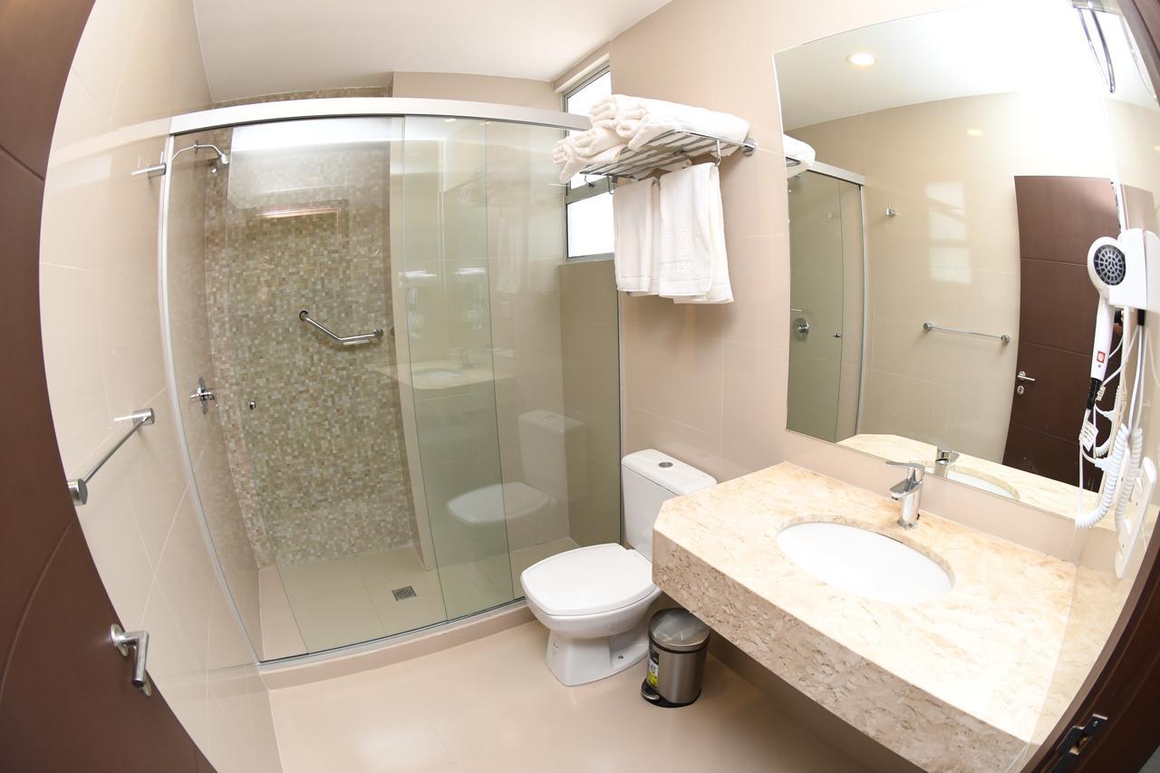 Taos Apart Hotel Santa Cruz de La Sierra Kültér fotó
